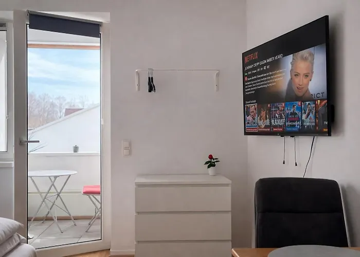 Modern Danube - 3 Min To Hauptplatz - Netflix شقة *